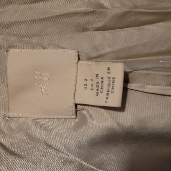 NWT H&M Faux Fur Coat - Picture 3 of 4